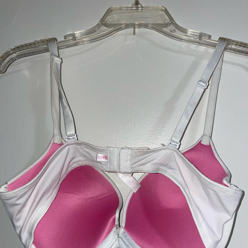 Victoria’s Secret Push Up Bra 36C - Picture 2 of 2